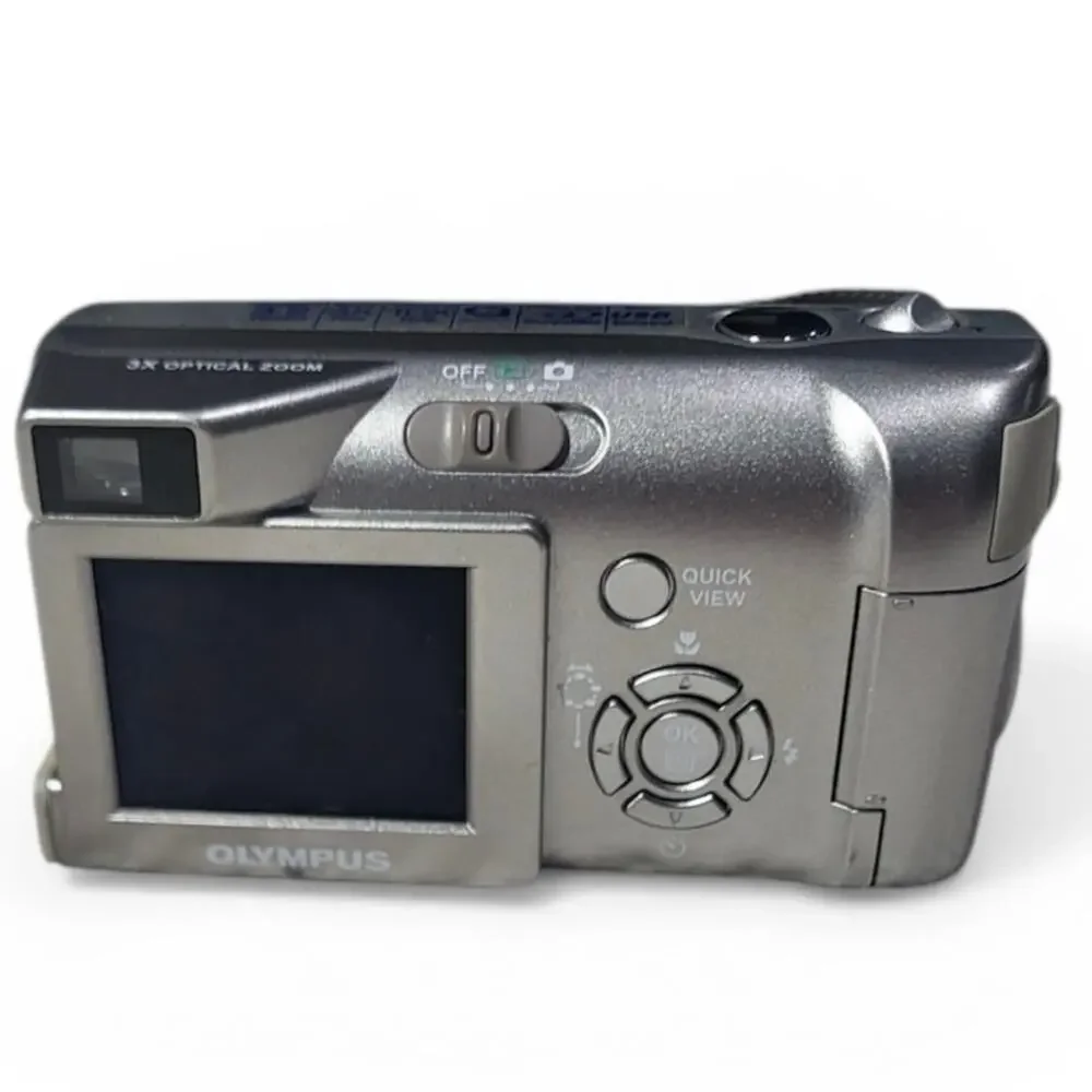 Olympus Camedia D-540 Zoom (3.2MP Digital Camera)